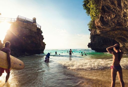 Uluwatu & South Beach Tour